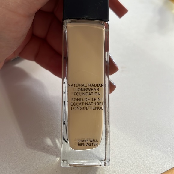 Nars foundation - Picture 3 of 3